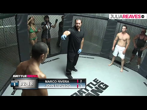 ❤️ Ultimate Fighter fucks wata lamba yarinya dama bayan fada a cikin zobe Batsa vk ❌️